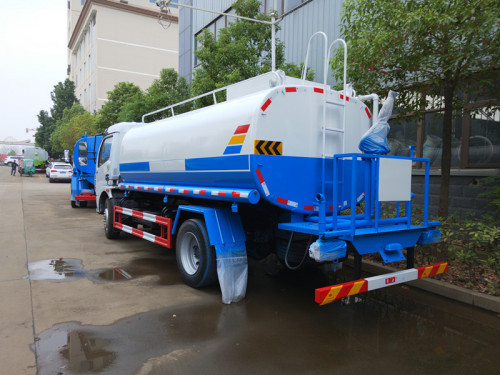國(guó)五灑水車︱10噸天然氣灑水車 國(guó)五灑水車︱10噸天然氣灑水車