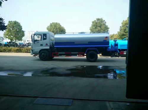 周口灑水車(chē)銷(xiāo)售 周口灑水車(chē)銷(xiāo)售