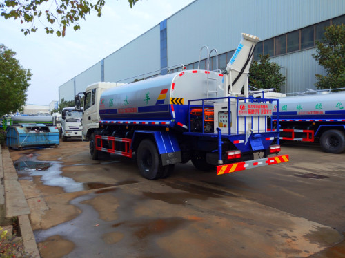 環(huán)衛(wèi)灑水車圖片 環(huán)衛(wèi)灑水車圖片