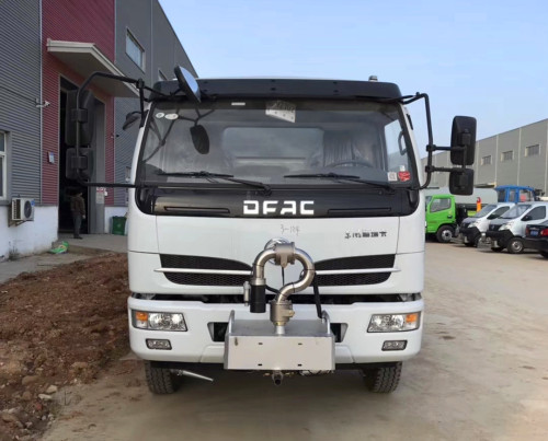 程力灑水車(chē)廠家 程力灑水車(chē)廠家