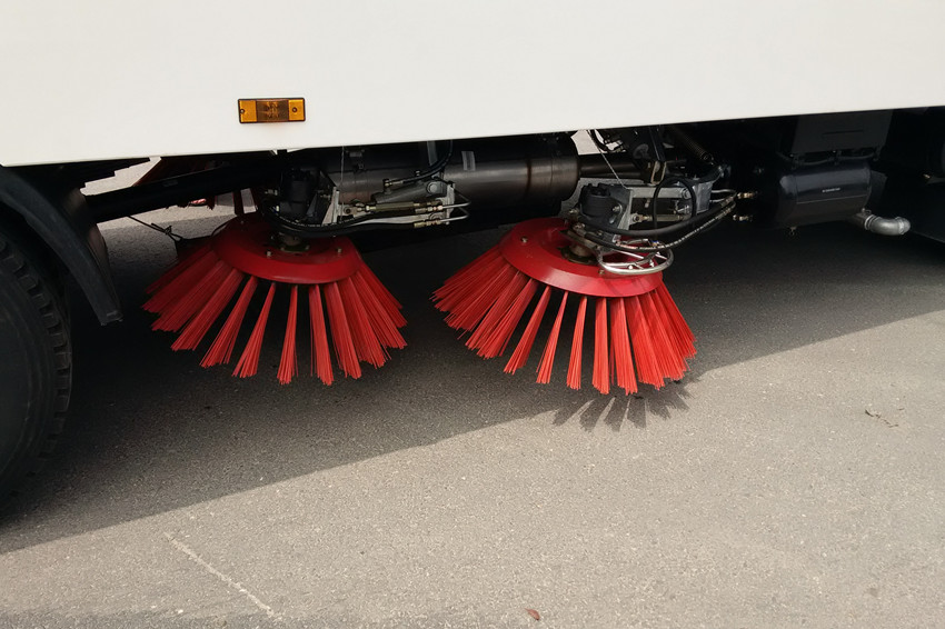 掃路車(chē)價(jià)格 掃路車(chē)價(jià)格