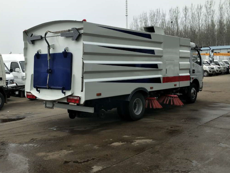 湖北程力清掃車(chē)生產(chǎn)廠家 湖北程力清掃車(chē)生產(chǎn)廠家