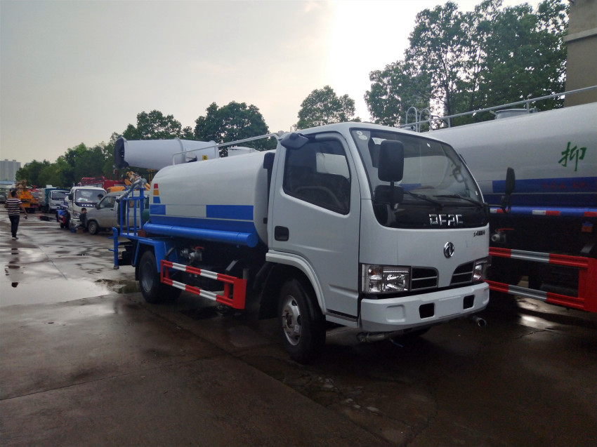 藍(lán)牌5方多功能抑塵車30米霧炮功能-湖北程力 藍(lán)牌5方多功能抑塵車30米霧炮功能-湖北程力