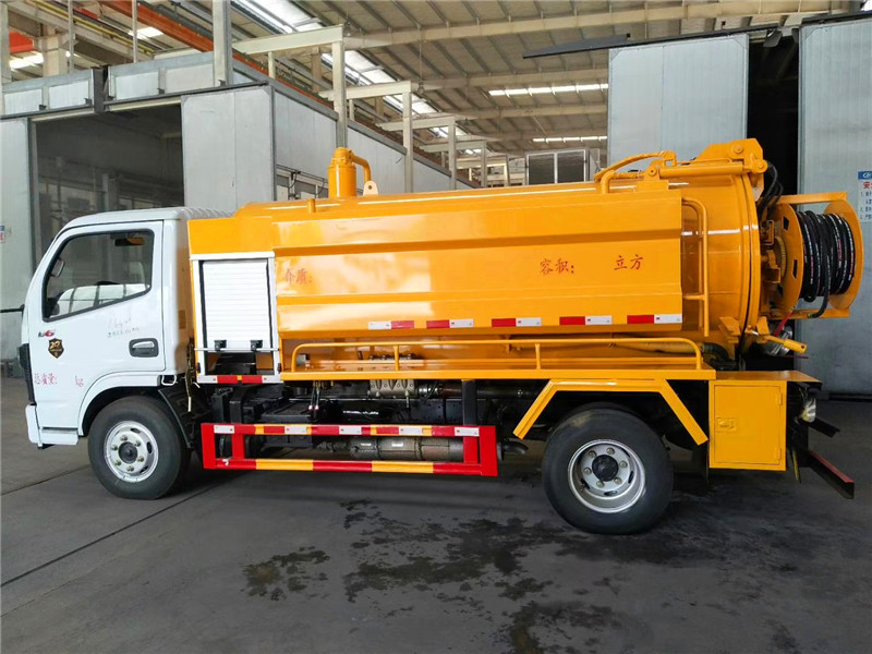 國(guó)六新款清洗吸污車(chē) 國(guó)六新款清洗吸污車(chē)