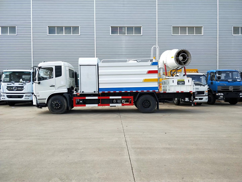 煤廠抑塵噴灑車 煤廠抑塵噴灑車