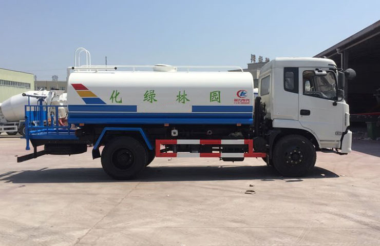 ���N��̖�Ė|�L(f��ng)15����ˮ܇�����S�ݾ��ЬF(xi��n)܇