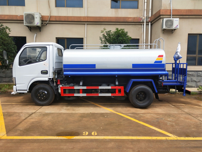 東風(fēng)5噸多利卡灑水車(國五新產(chǎn)品)-湖北程力灑水車生產(chǎn)廠家 東風(fēng)5噸多利卡灑水車(國五新產(chǎn)品)-湖北程力灑水車生產(chǎn)廠家