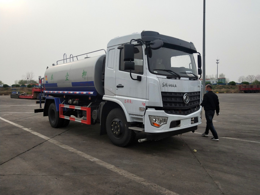 東風(fēng)多利卡公路灑水車-灑水車-除塵車價(jià)格-程力集團(tuán) 東風(fēng)多利卡公路灑水車-灑水車-除塵車價(jià)格-程力集團(tuán)