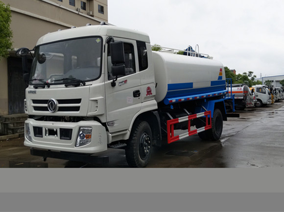 灑水車-程力威牌CLW5160TDYKL6型多功能抑塵車-程力集團(tuán) 灑水車-程力威牌CLW5160TDYKL6型多功能抑塵車-程力集團(tuán)