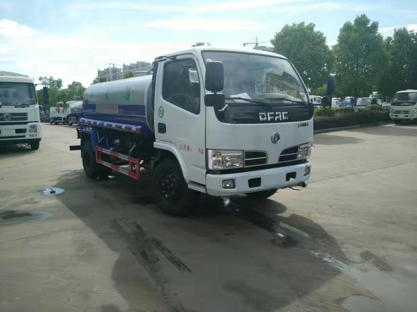 小型灑水車 三立方灑水車 藍(lán)牌灑水車 五噸灑水車 廠家直銷貨到付款 小型灑水車 三立方灑水車 藍(lán)牌灑水車 五噸灑水車 廠家直銷貨到付款