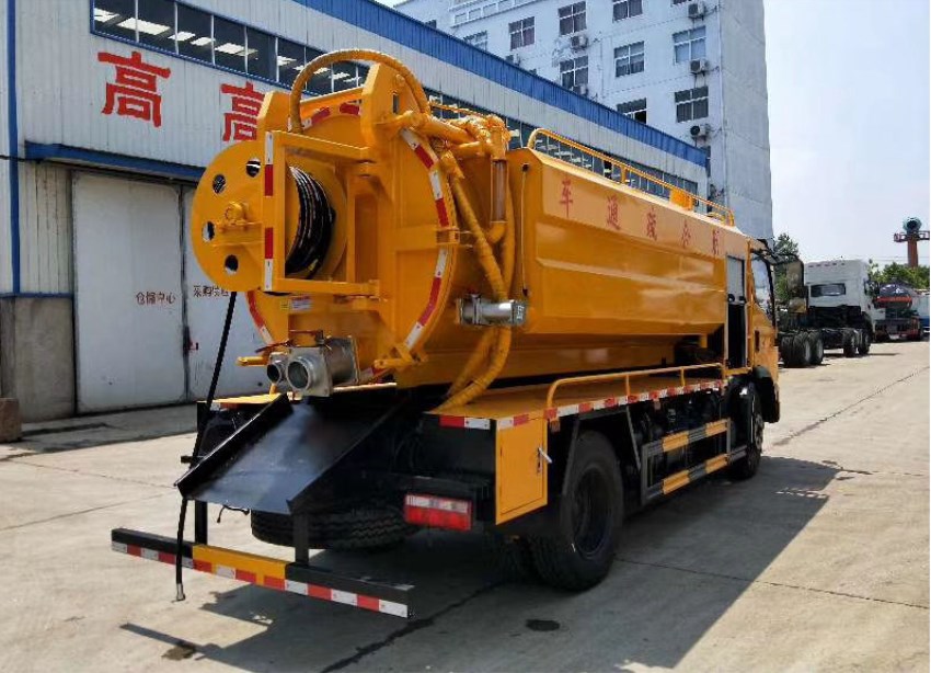 管道疏通車(chē) 管道疏通車(chē)