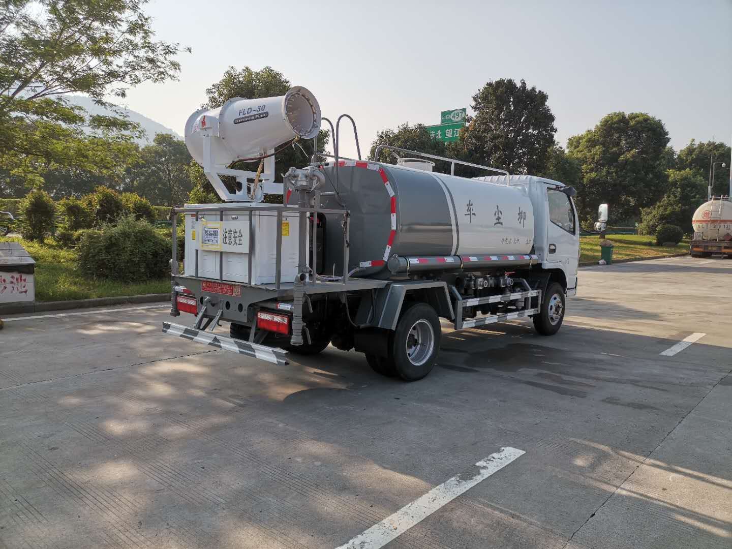 東風(fēng)灑水車(chē)跑著突然沒(méi)勁了-灑水車(chē)沒(méi)勁了該怎么辦 東風(fēng)灑水車(chē)跑著突然沒(méi)勁了-灑水車(chē)沒(méi)勁了該怎么辦