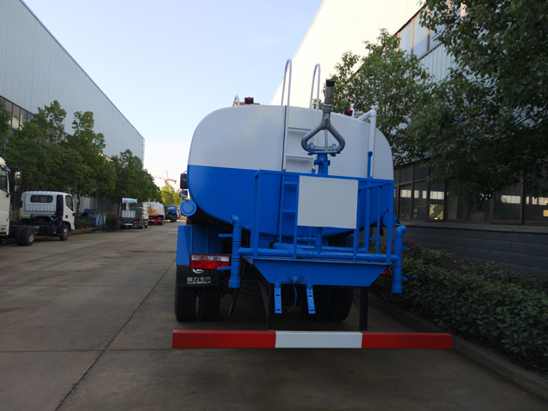 東風(fēng)D9灑水車 東風(fēng)D9灑水車