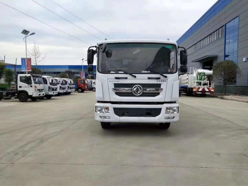 ������ˮ܇�S�����|�L(f��ng)��˾�طN�b���I(y��)������܊܇Ʒ��