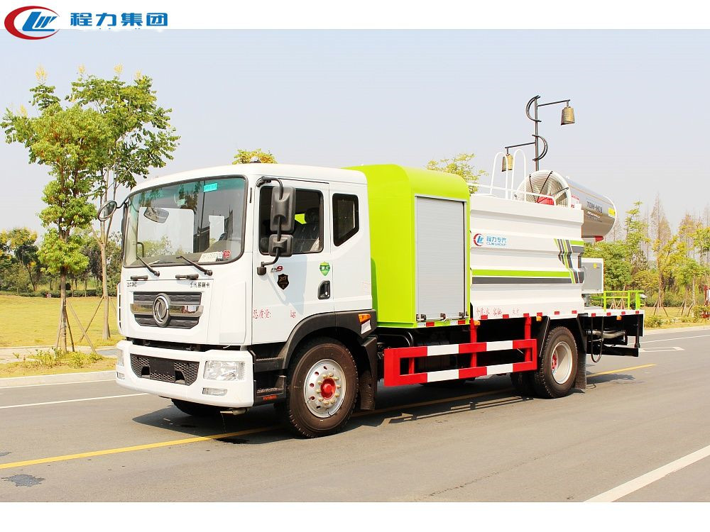 大型霧炮車(chē) 大型霧炮車(chē)