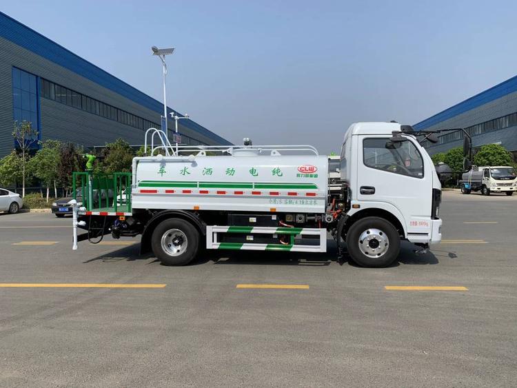 電動(dòng)灑水車 電動(dòng)灑水車