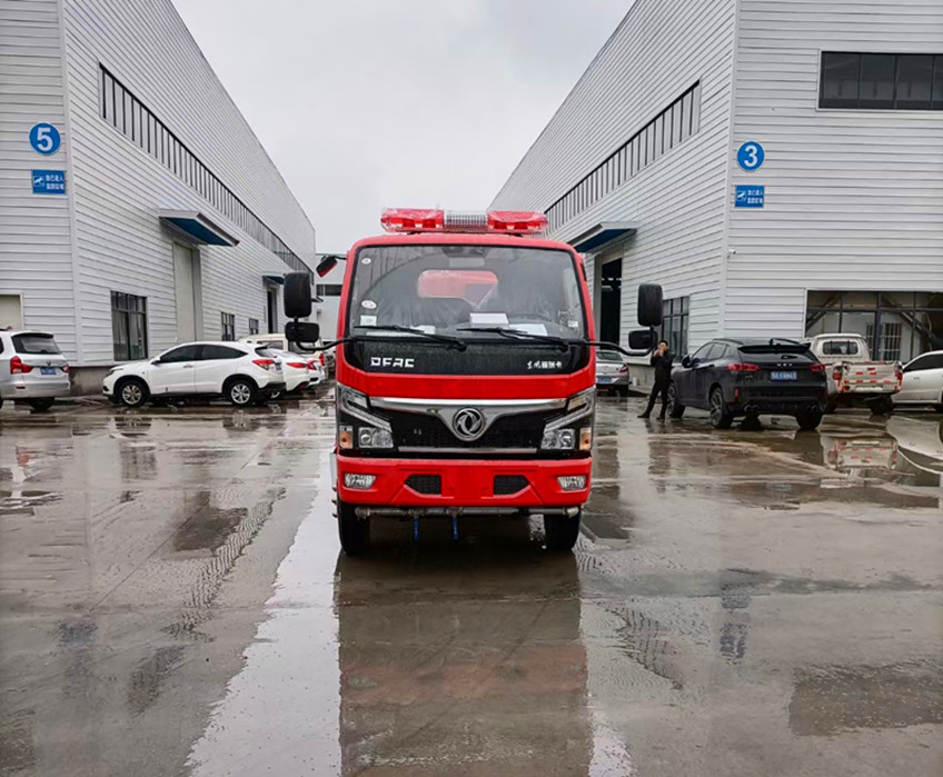 東風(fēng)D6酒水車(chē)5方8方廠家直銷(xiāo)-程力灑水車(chē)生產(chǎn)廠家-支持分期付款 東風(fēng)D6酒水車(chē)5方8方廠家直銷(xiāo)-程力灑水車(chē)生產(chǎn)廠家-支持分期付款