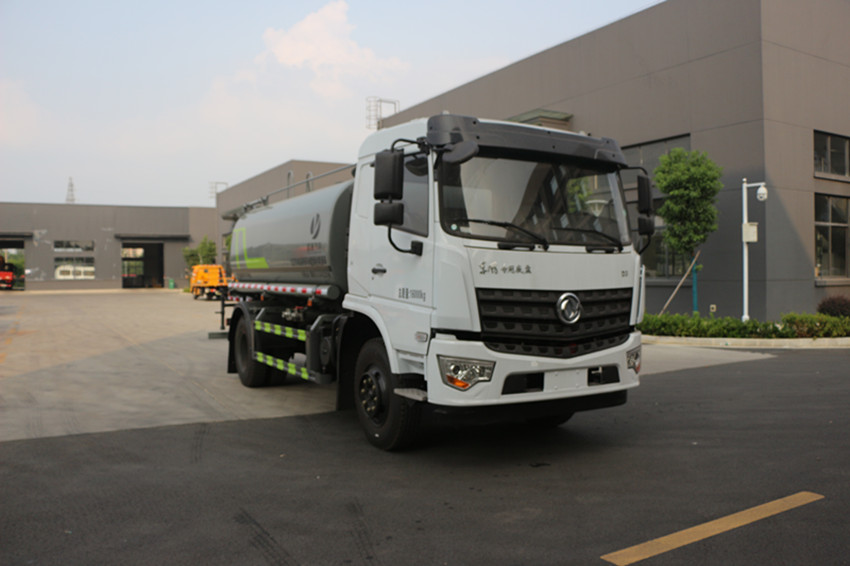 東風(fēng)12立方灑水車(chē)-灑水車(chē)-程力威牌CLW5180GPS6ST型綠化噴灑車(chē)生產(chǎn)廠(chǎng)家 東風(fēng)12立方灑水車(chē)-灑水車(chē)-程力威牌CLW5180GPS6ST型綠化噴灑車(chē)生產(chǎn)廠(chǎng)家