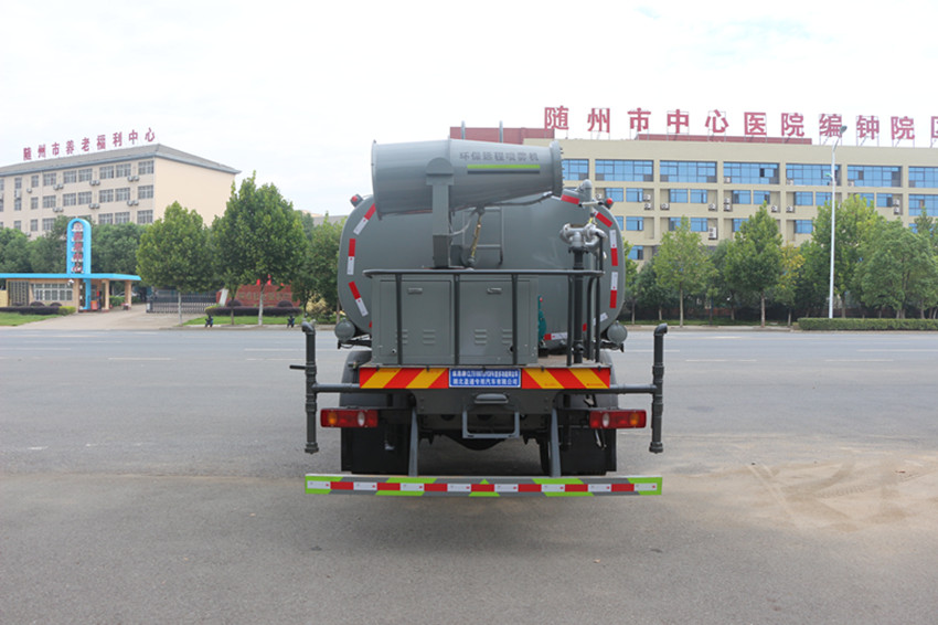 天錦抑塵車(chē) 天錦抑塵車(chē)