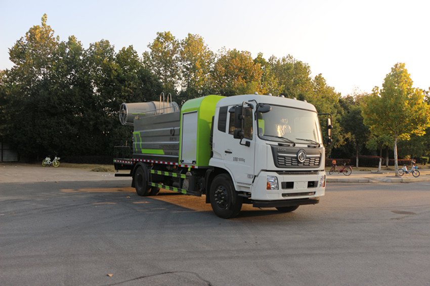 東風(fēng)天錦大型霧炮車 東風(fēng)天錦大型霧炮車