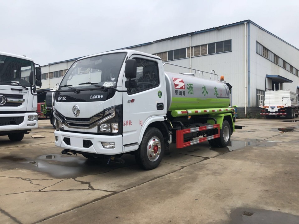 5立方藍(lán)牌灑水車 5立方藍(lán)牌灑水車