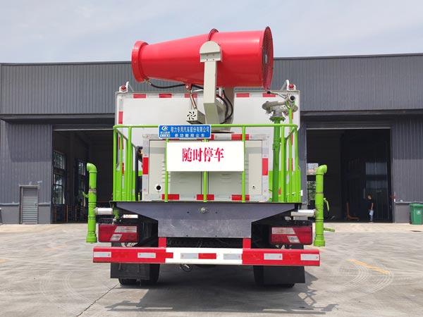 程力威牌CLW5080TDYJ6型多功能抑塵車(chē) 程力威牌CLW5080TDYJ6型多功能抑塵車(chē)