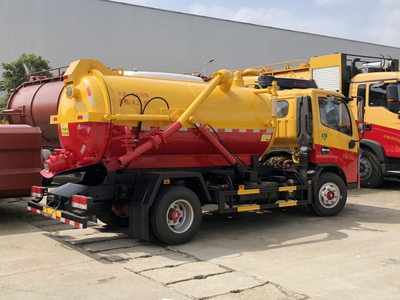 國六10方吸糞車多少錢一臺(tái)-東風(fēng)國六10方吸糞車多少錢-湖北盈通 國六10方吸糞車多少錢一臺(tái)-東風(fēng)國六10方吸糞車多少錢-湖北盈通