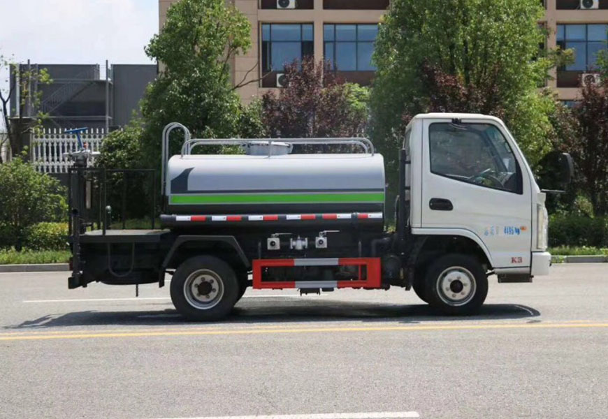 凱馬藍(lán)牌3噸灑水車后方位灑水車