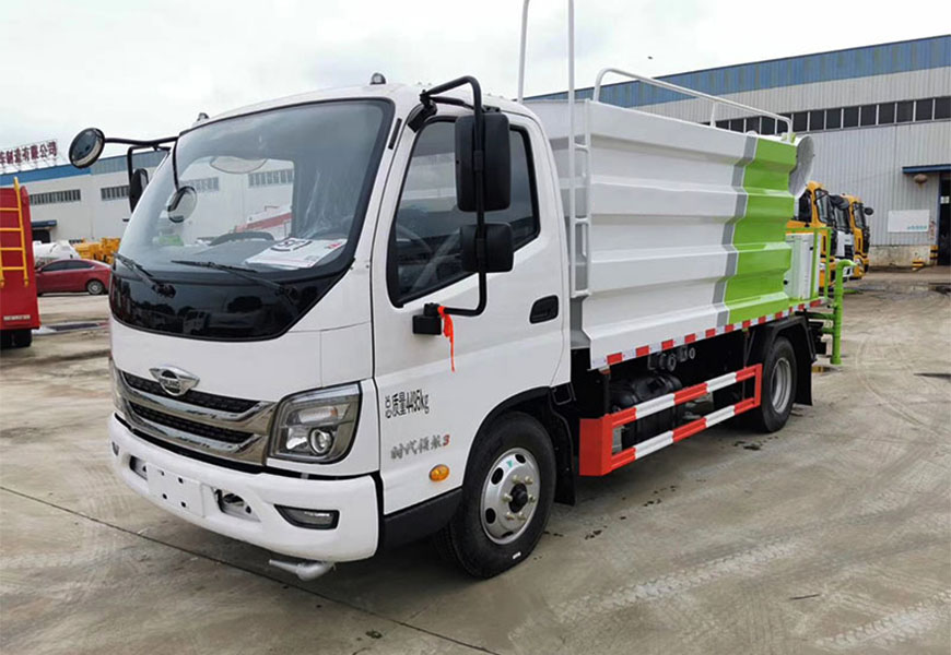 國(guó)六福田藍(lán)牌5噸灑水車圖片