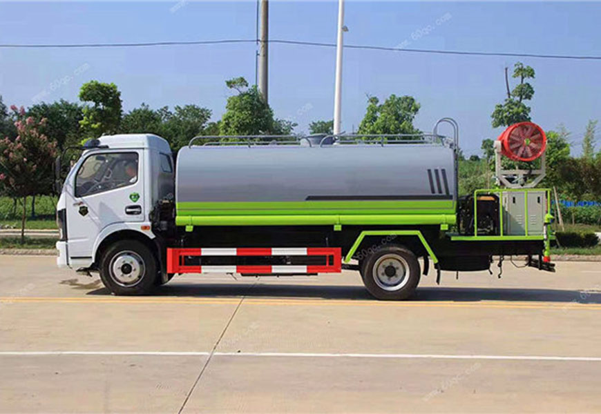 東風(fēng)凱普特灑水車圖片