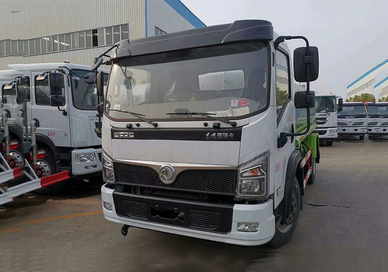 東風福瑞卡10方灑水車右側(cè)面圖